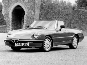 Alfa Romeo Spider 2.0 Quadrifoglio Verde 1986 года 